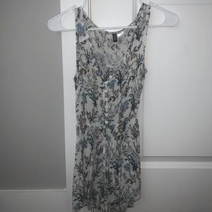 H&M size 2 white floral romper with tie adjustable tie waist